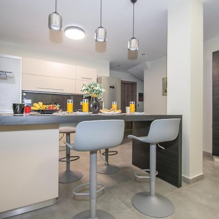 Hypatia Suites Закінф Екстер'єр фото